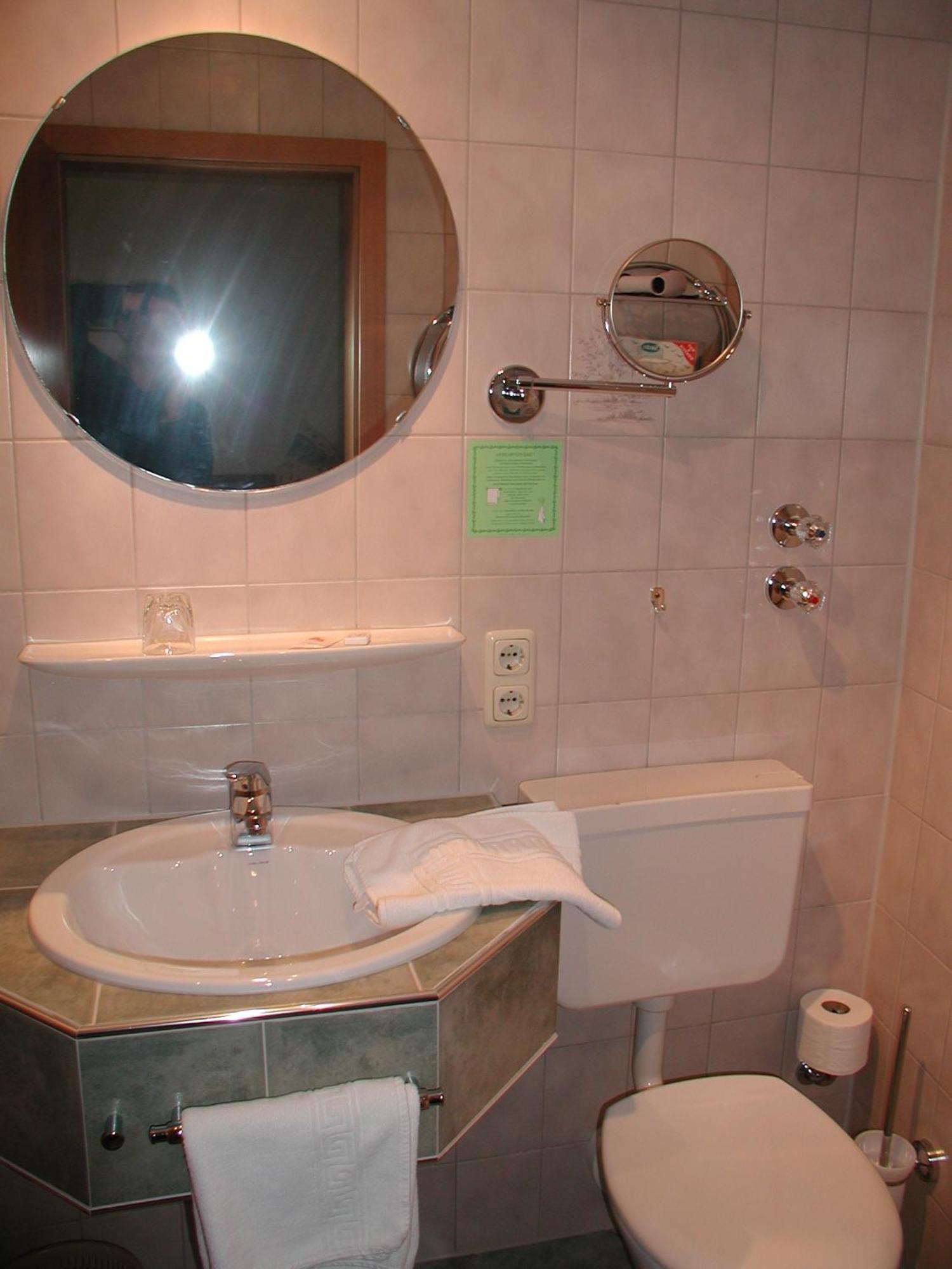 Hotel-Restaurant Gasthaus Bonimeier Niedergottsau Eksteriør billede