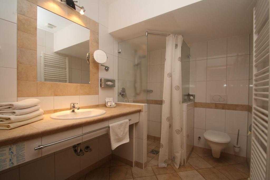 Hotel-Restaurant Gasthaus Bonimeier Niedergottsau Værelse billede