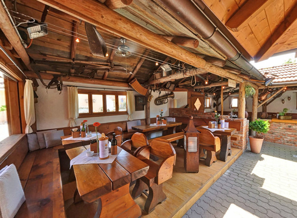 Hotel-Restaurant Gasthaus Bonimeier Niedergottsau Eksteriør billede